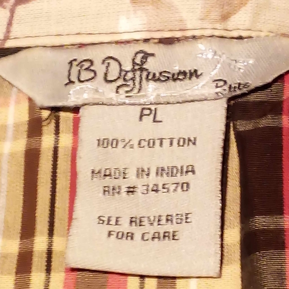 IB Diffusion petite large brown plaid top - Picture 6 of 7